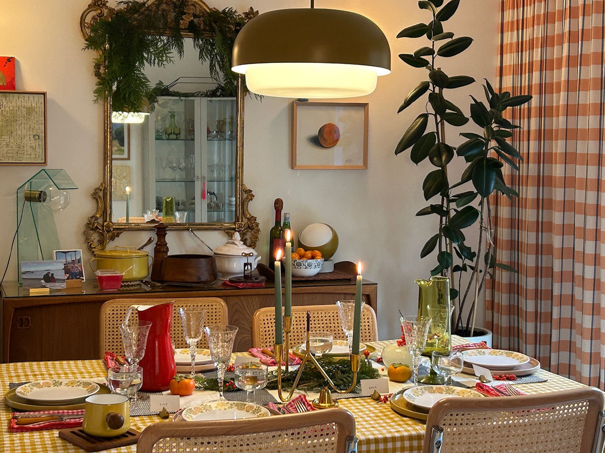 Holiday table.
